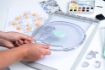 Picture of Sizzix Stencil & Stamp Tool Accessory – Stamp & Spin Tool - Περιστρεφόμενη Πλατφόρμα Σφράγισης για Κυκλικά Μοτίβα
