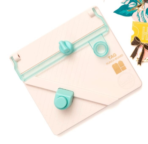 Picture of We R Memory Keepers Tag Punch Board - Εργαλείο Κατασκευής Tag/Ετικέτες