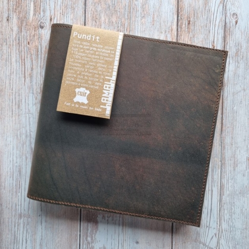 Picture of Lamali Pundit Leather Art Journal 21 x 21 cm | Δερμάτινο Επαναγεμιζόμενο Sketchbook με 100% Βαμβακερό Χαρτί 200gsm - 116 σελ.